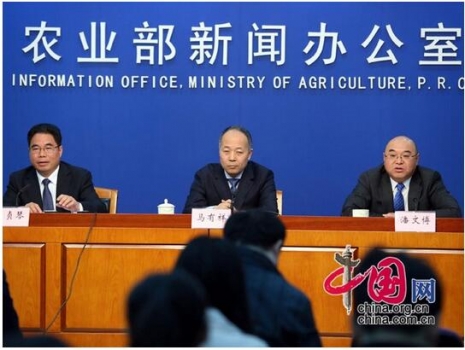 直播：農(nóng)業(yè)部就玉米結(jié)構(gòu)調(diào)整和生豬生產(chǎn)形勢舉行新聞發(fā)布會