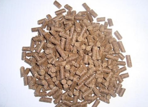 顆粒料、粉料、濕拌料到底該怎么選？怎么喂？