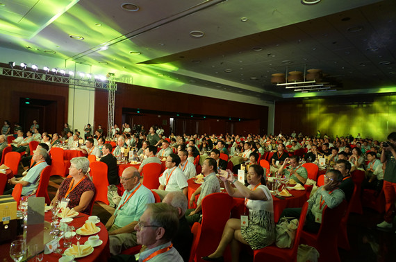 快樂養(yǎng)雞  輕松賣蛋---世界首個智慧蛋雞平臺上線發(fā)布！